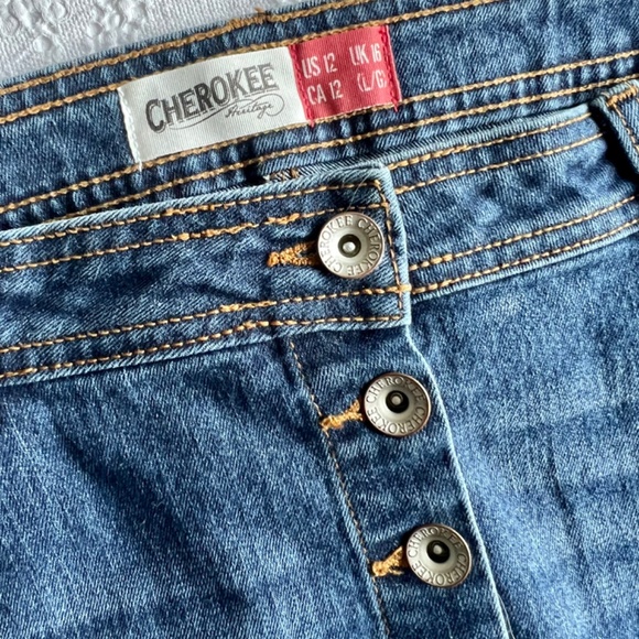 Cherokee Jean Skirt, button front, stretch jean, size 12 - Picture 2 of 3